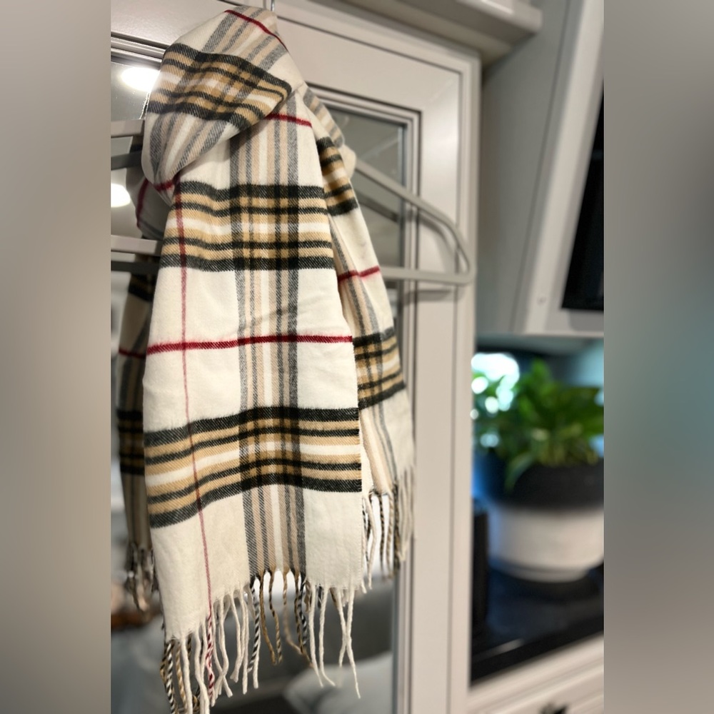 Croft and Barrow Scarf A beautiful Cream, Red, Grey and Tan. Gently used.